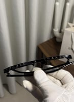 نظارة CHANEL الهبة