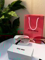 نظارة miu miu عدسه وردي