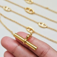 سلسال Hermes ذهبي