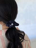 4 ربطات شعر حرير