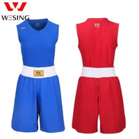 A women blue shorts