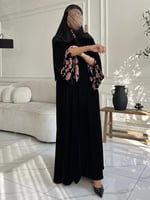 عباية تفصيل خاص