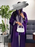 عباية كريب بحريني تطريز يدوي قصة نص بشت