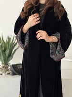 عباية مخمل كلفه تطريز قصة عادي