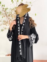 عباية ملكي تطريز يدوي قصة عادي