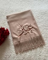 شال نسائي بالاسم