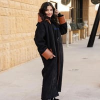 فروه نسائي بالاسم تفصيل حسب الطلب