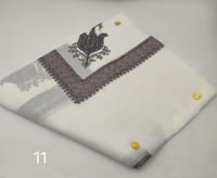 شال شتوي مطرز