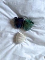 كوب اسبريسو باللون الأخضر