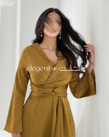 فستان بتصميم لف ملفوف وحزام ناعم