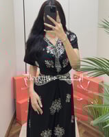 فستان أسود ملكي مطرز بالفضي بالكامل