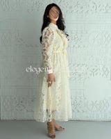 فستان دانتيل أنيق بحزام و زرار أمامي