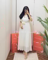 فستان نور اللؤلؤي