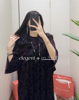 جلابية تل فاخرة بنقشة ورد مخملية واسعة