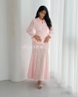 طقم شيفون ودانتيل وردي أنيق