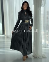 فستان بليسيه فضي بخناق أنيق