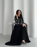 فستان شيفون أسود مع جاكيت مطرز شك كامل