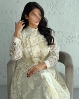 فستان دانتيل أنيق بحزام و زرار أمامي