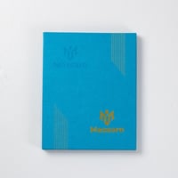 شماغ مسارو Massaro الابيض كلاسيك