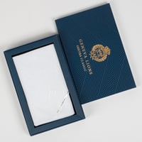 غترة جينيفا ليونز إصدار 2025