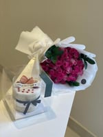 ميني كيك و بوكيه