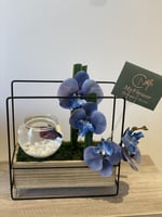 ورد صناعي و سمك