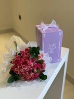 ميني كيك و بوكيه