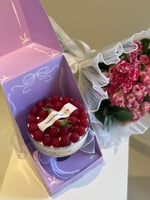 ميني كيك و بوكيه