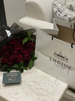 لافيفان ريد فلفيت و بوكيه