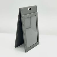 حافظ بطاقة جلد