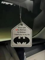 تعليقة باتمان حسب الطلب