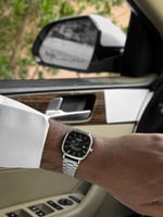 ساعة رجاليه بتصميم شعار الاتحاد