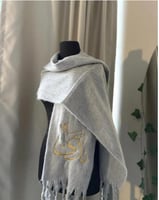 سكارف شتوية انيقة بالاسم