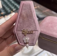 بروش بالاسم مع وردة وحبة لولو