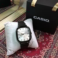 ساعة كاسيو السعودية اسود مع ابيض