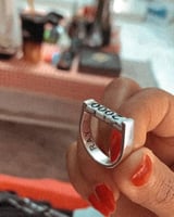 خاتم ملكي بي التاريخ