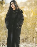 فروه شتوي بناتي نسائي اسود بلاسم