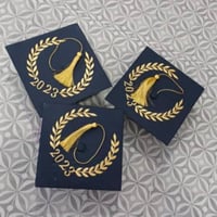 قبعات التخرج 2024