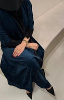 عباية مخمل انيقة