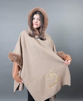 شال شتوي قماش جوخ اطراف فرو أرنب