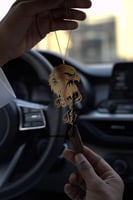 تعليقة الصقر و كسرة العود بالاسم على طلبك