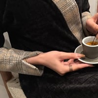 عباية مخمل بتصميم جديد وانيق