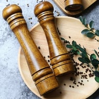 طاحونة كبيرة يدوية للبهارات من خشب البلوط