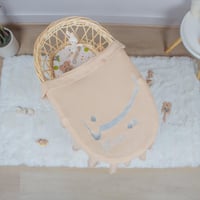 بطانية صوف مطرزة بأطراف مكشكشه بيج