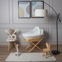 سلة موسى خيزران خشبي بتلبيسة قماش مقلّم اوف وايت