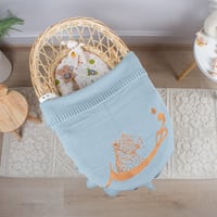 بطانية صوف مطرزة