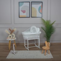 سلة موسى خيزران ابيض بتلبيسة قماش مقلّم اوف وايت