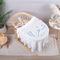 بطانية صوف مطرزة بأطراف مكشكشه