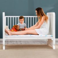 سرير اطفال خشب فاخر متعدد المستويات بباب جانبي قاب...