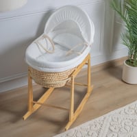 سلة موسى قش بتلبيسة قماش مقلّم اوف وايت